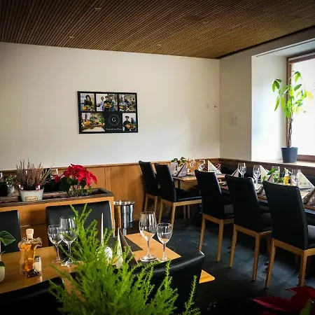 Hotell Landgasthof Zum Glenner 3*